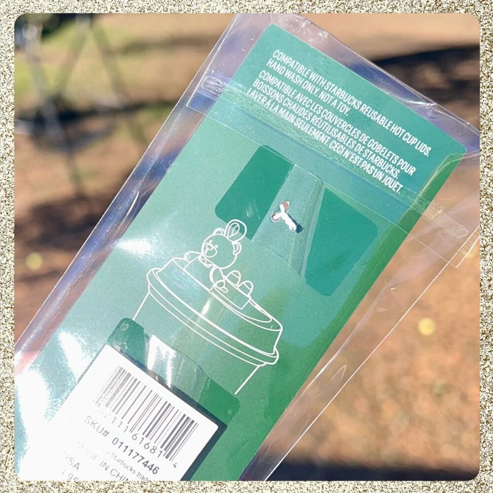 🎄💚 NWT Starbucks Green Apron Bearista Bear Hot Cup Lid Stopper Keychain - Picture 3 of 3